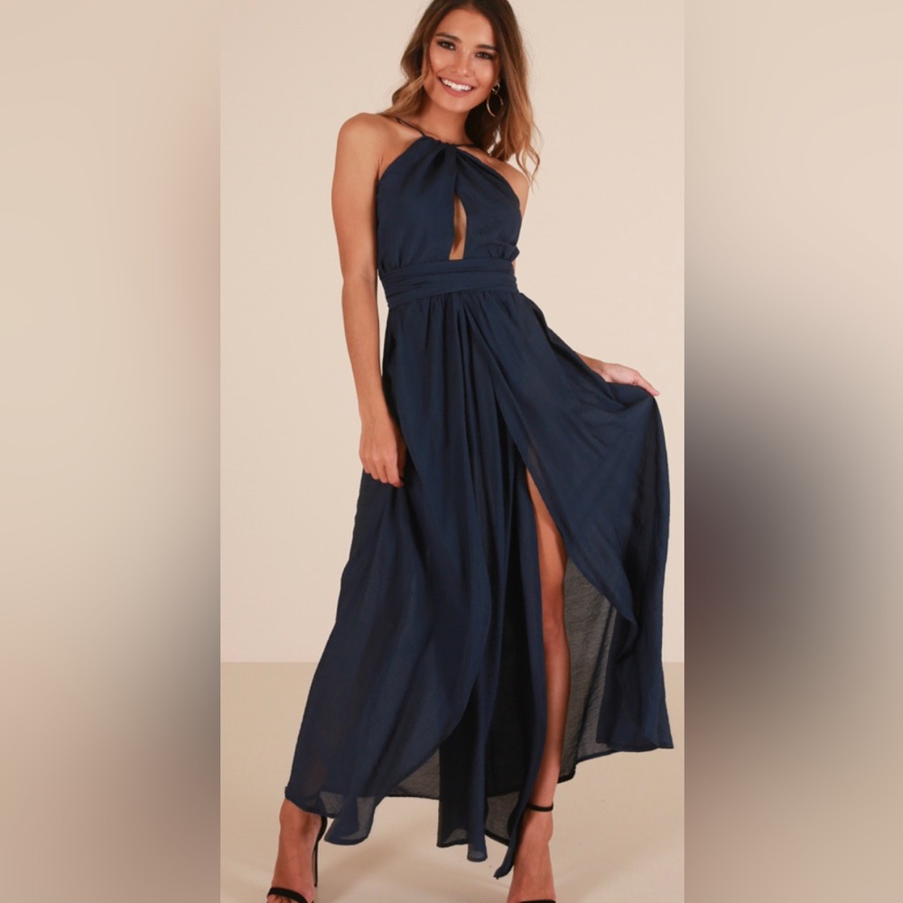 [NWT] ShowPo Love This City Maxi Dress (Navy) - Size 6